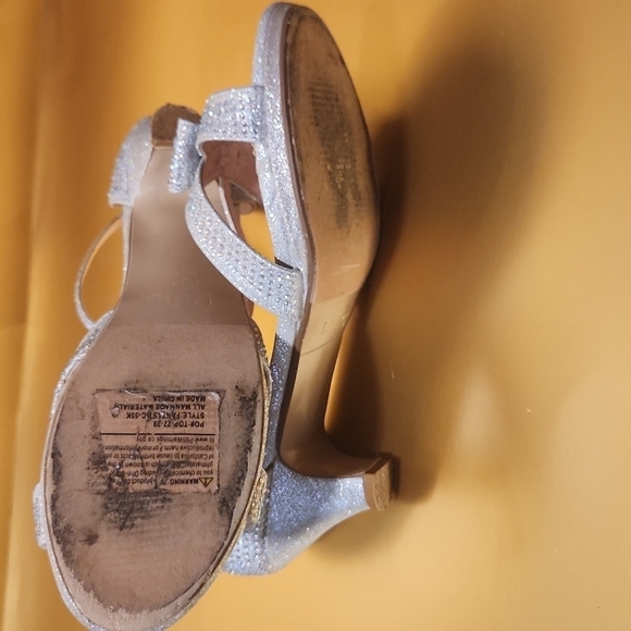 Low Heel, T Strap with Bow - Picture 4 of 4